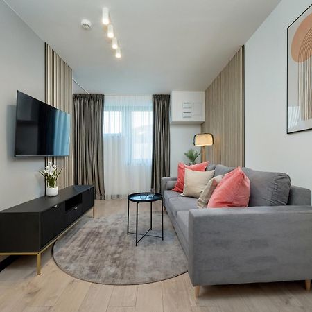 Wroclavia Apartments Dyrekcyjna By Noclegi Renters Вроцлав Экстерьер фото