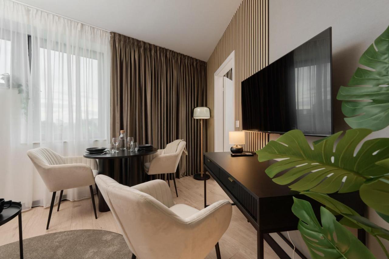 Wroclavia Apartments Dyrekcyjna By Noclegi Renters Вроцлав Экстерьер фото