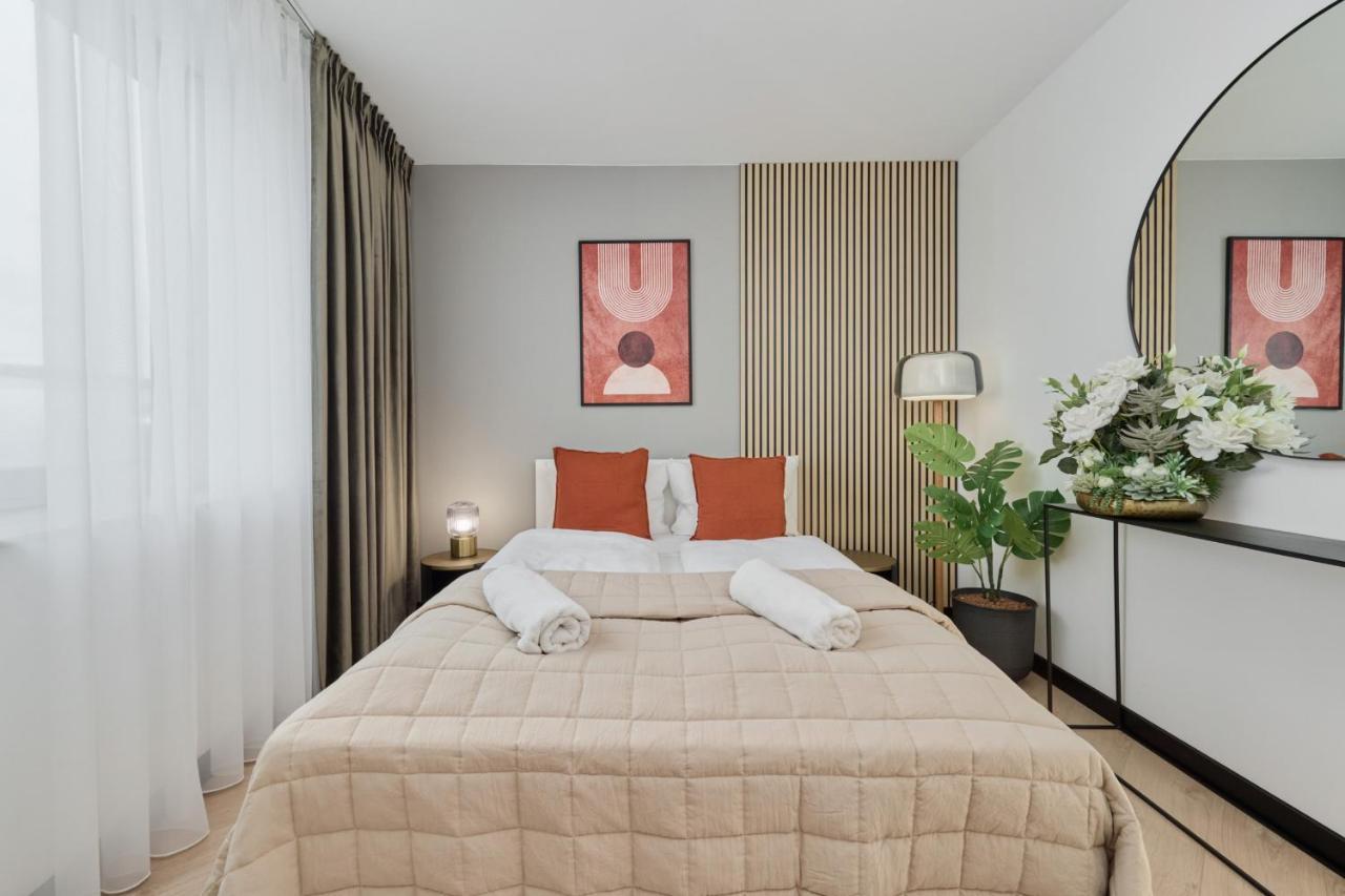 Wroclavia Apartments Dyrekcyjna By Noclegi Renters Вроцлав Экстерьер фото
